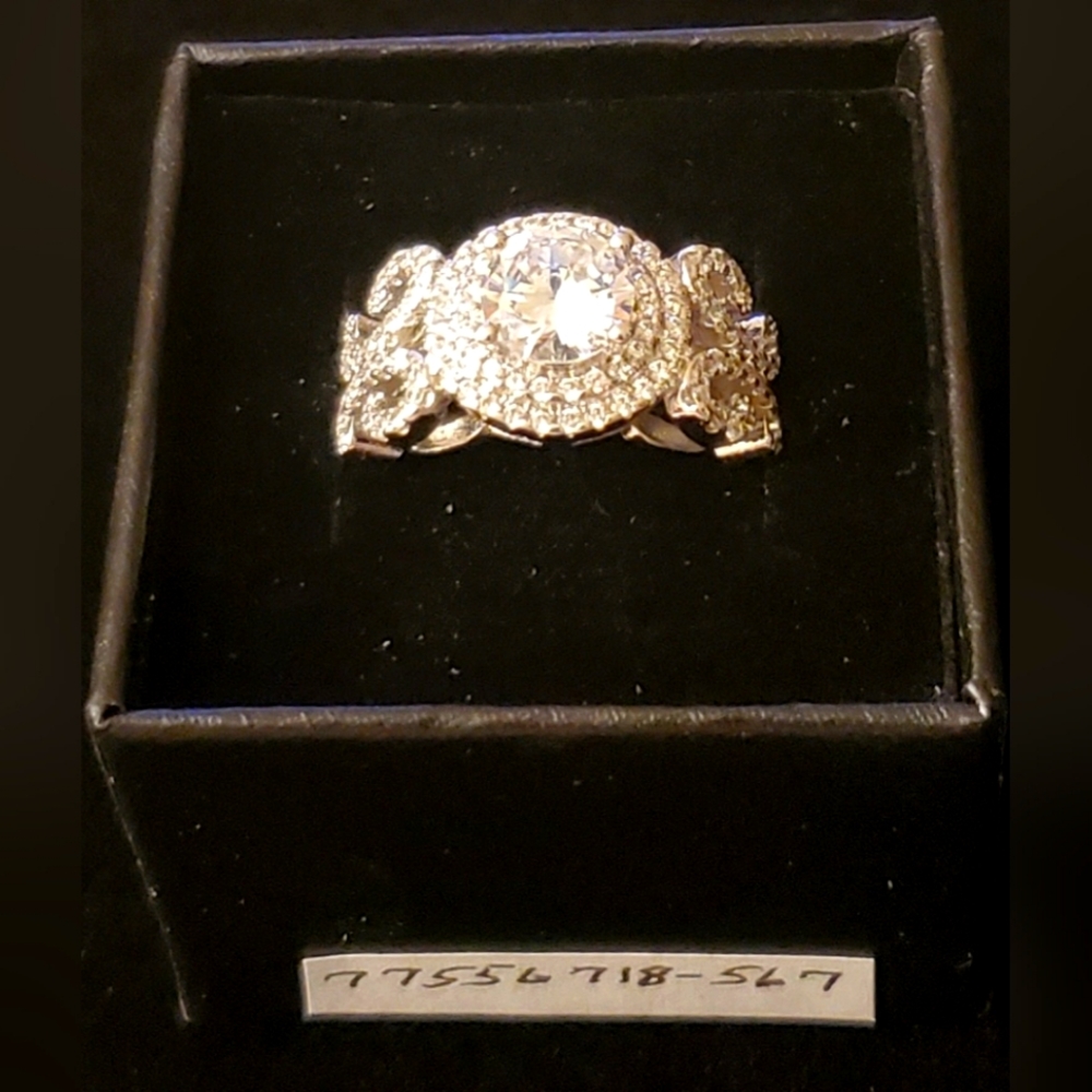 New .925 Sterling Silver  FANCY SOLITAIRE & CZ  RING